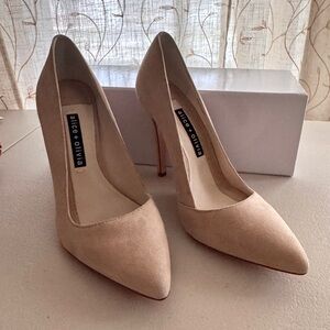 Alice + Olivia Dina heels